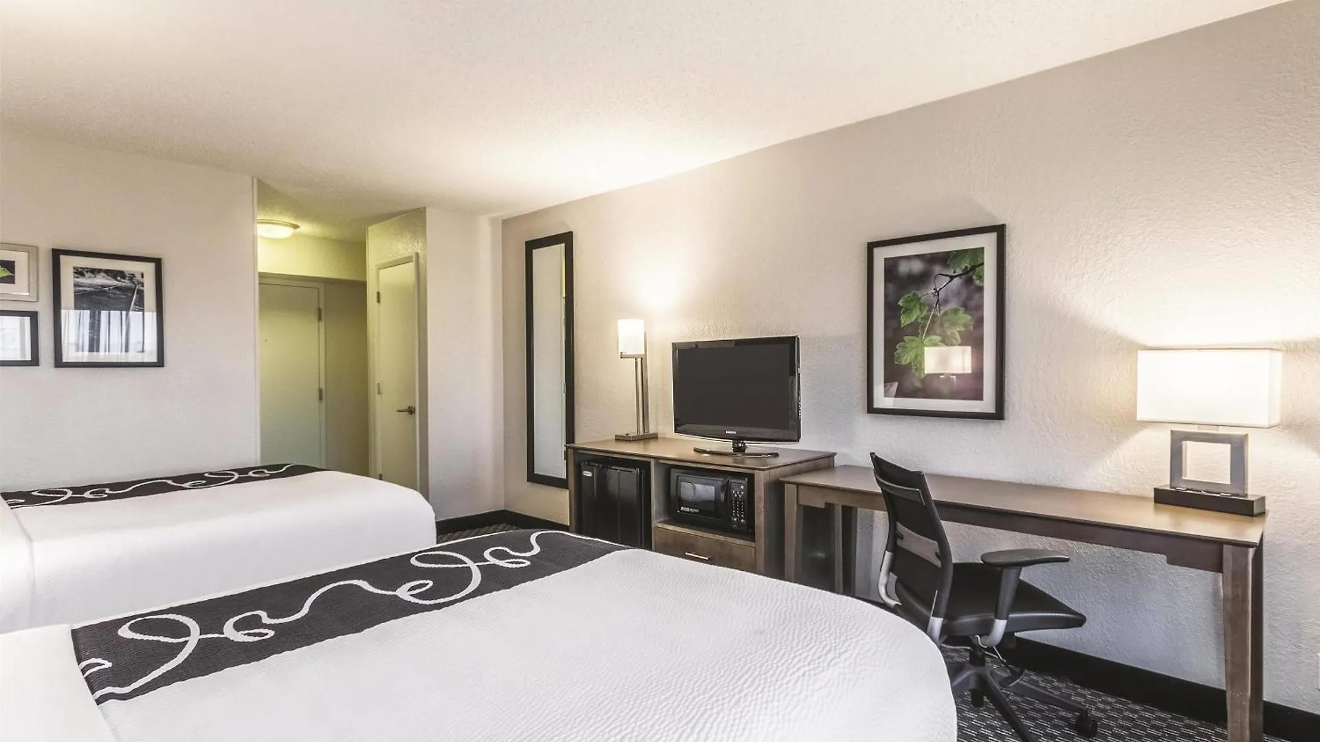 Hotel La Quinta By Wyndham Virginia Beach