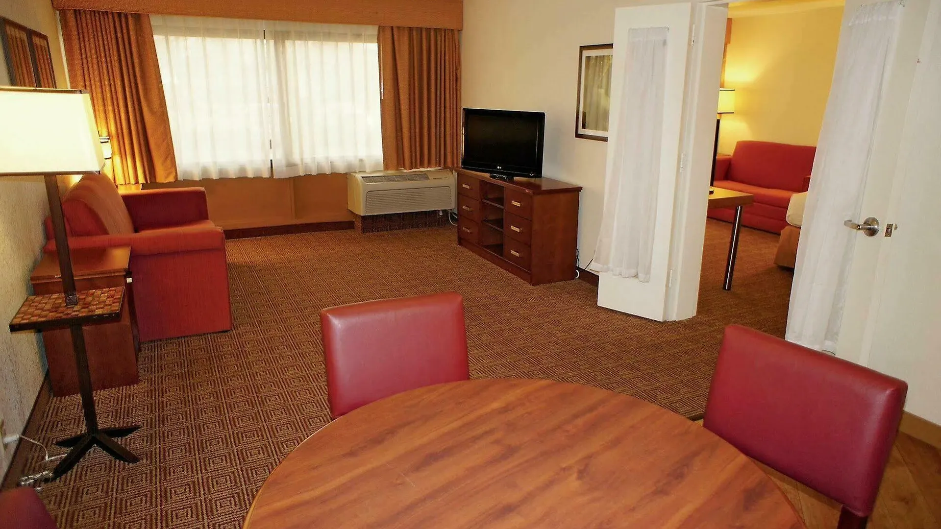 La Quinta By Wyndham Virginia Beach Hotel